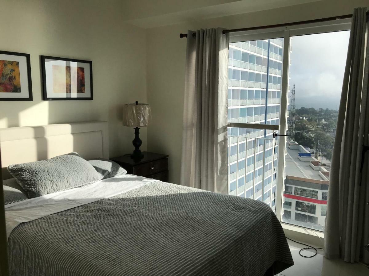 Appartamento Epie'S Pad Tagaytay City Esterno foto